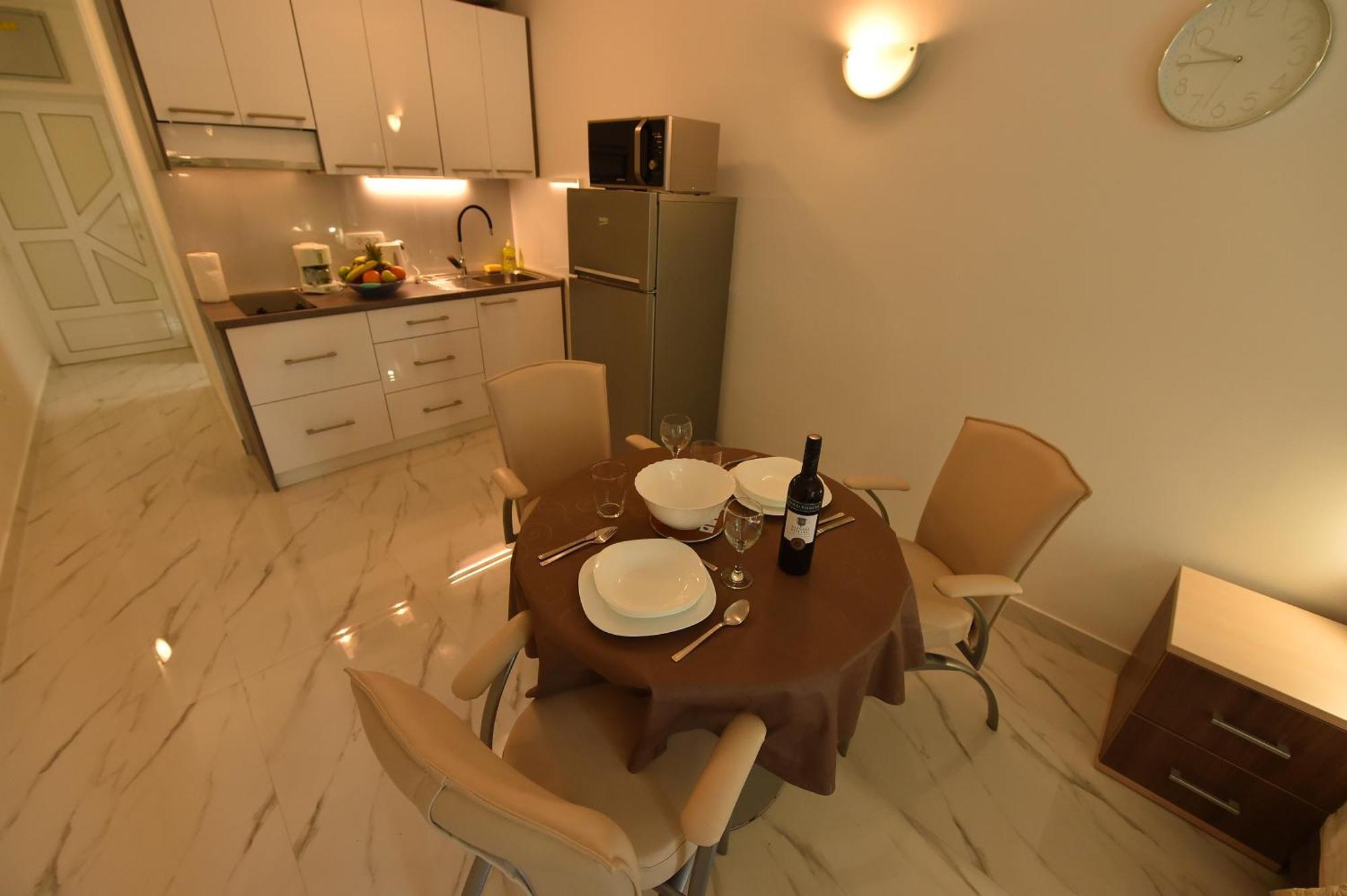Beach Apartments Vlado Podstrana Eksteriør bilde